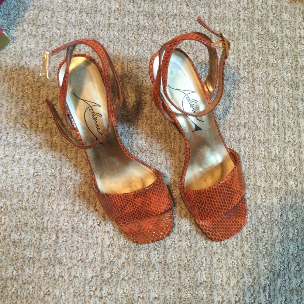 LIZARD PRINT WEDGE OPEN TOED SHOES